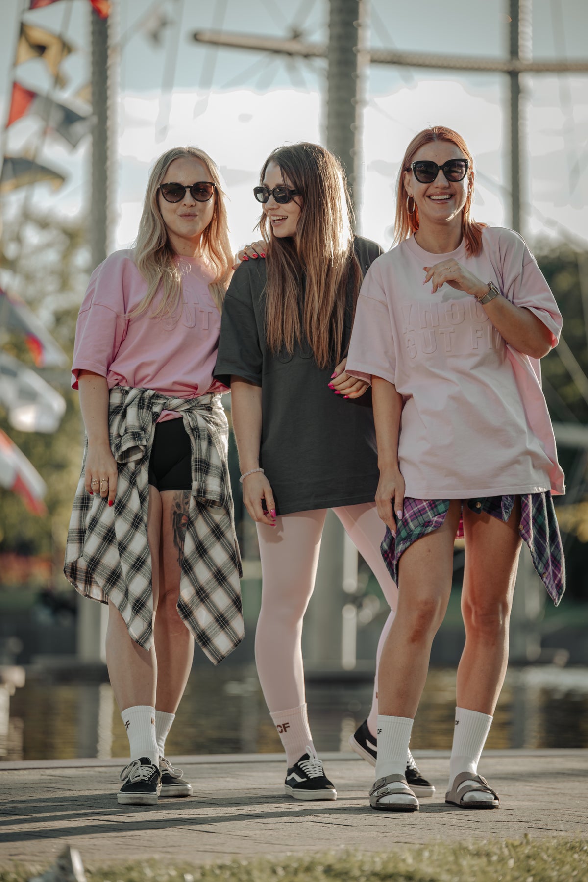 Knockoutfit īsroku oversize T-krekls